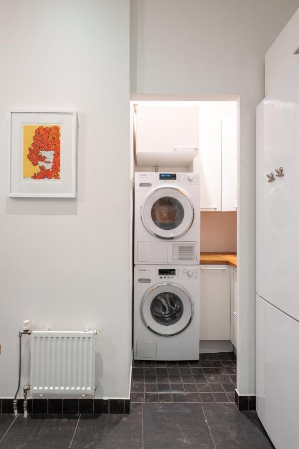 Luxury Design Gem In City Center With Sauna And Workspace ヘルシンキ エクステリア 写真